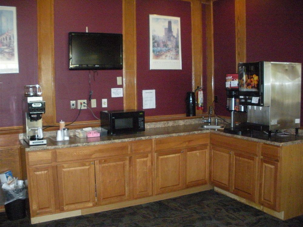 Regency Inn And Conference Center Clinton Екстериор снимка